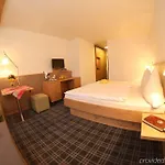 Hotel-landgasthof Schuster