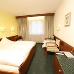 Hotel-landgasthof Schuster Hotel Greding