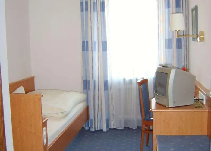Hotel-landgasthof Schuster 3*