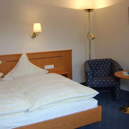 Szálloda Hotel-landgasthof Schuster