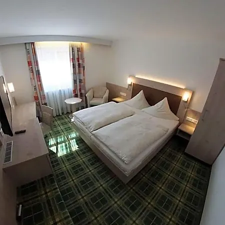 Szálloda Hotel-landgasthof Schuster