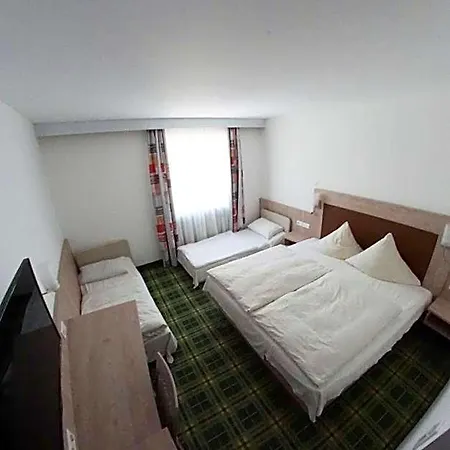 Szálloda Hotel-landgasthof Schuster Greding