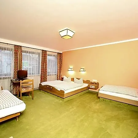 Hotel-landgasthof Schuster Szálloda