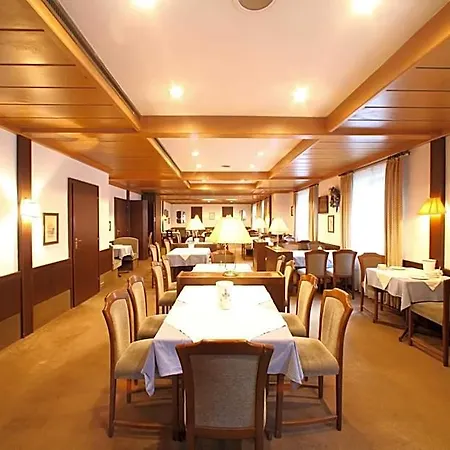 Szálloda Hotel-landgasthof Schuster 3*