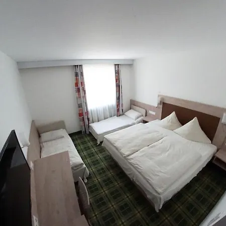 Szálloda Hotel-landgasthof Schuster 3*