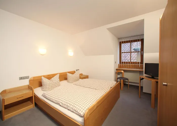 Hotel-landgasthof Schuster
